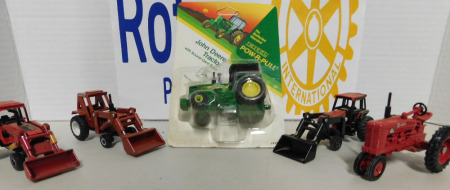 1/64 JD Power Pull, IH MDTA & 3 Loader Tractors