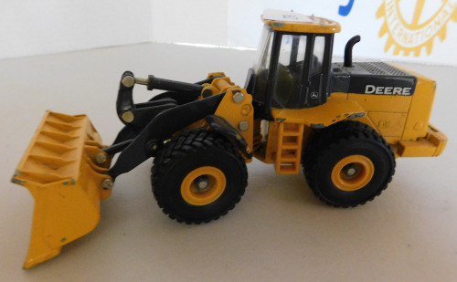 1/50 John Deere Wheel Loader