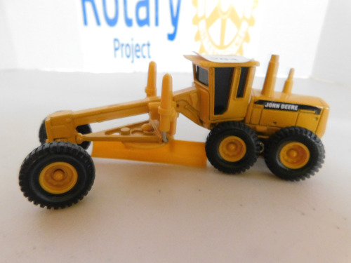 1/64 John Deere Grader