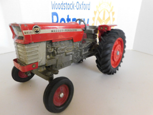 1/16 MF 175 Tractor (5RR)