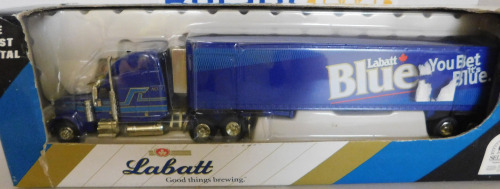 1/64 Liberty Labatt's Blue 379 Pete w/Dry Van