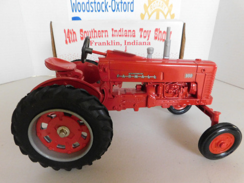 1/16 Farmall 300, 1995 Toy Show, NIB