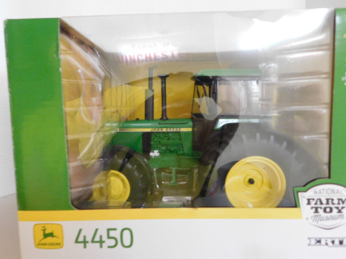 1/16 JD 4450 NFTM, Ertl, VGC