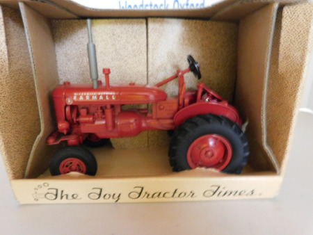 1/16 Ertl Farmall A