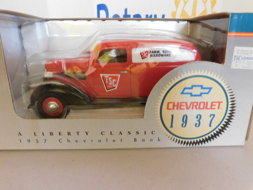 1/24 Liberty 1937 Chevrolet