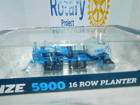 1/64 Kinze 5900 16 Row Planter, NIB