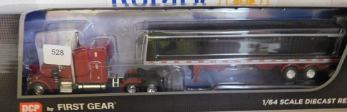 1/64 Peterbilt 359 w/Mid Roof Sleeper