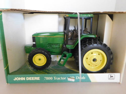 1/16 John Deere 7800 w/MFWD & Duals, NIB