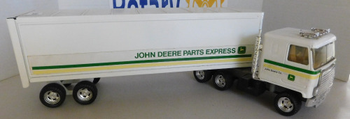 1/16 Ertl Cabover John Deere Parts Express