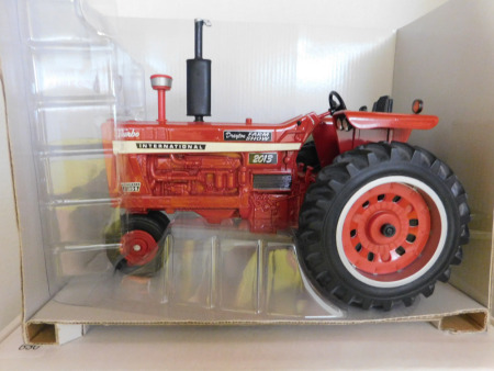 1/16 International Farmall 1256 Turbo Diesel N.F