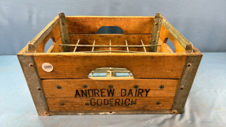 Andrew Dairy Goderich 24 Half Pint Milk Crate