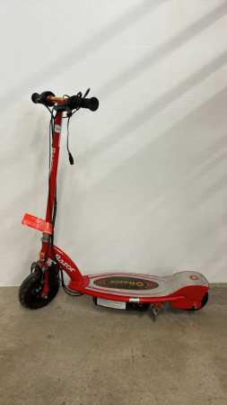 1 Razor Electric Scooter E110 - Untested