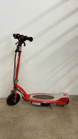 1 Razor Electric Scooter E110 - Untested