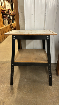 Metal Shop Stand with Adjustable Legs