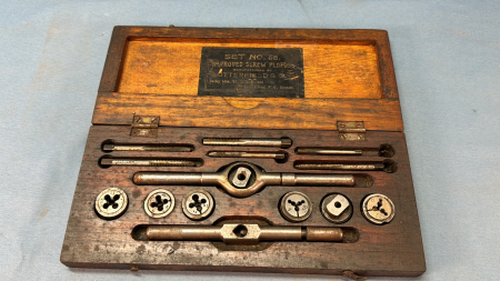 Butterfield Small Tap & Die Set In Wooden Box