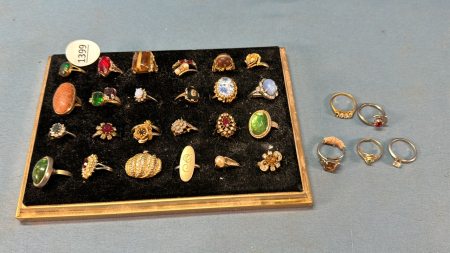 Assorted Ladies Rings - Approx 28