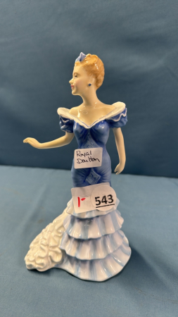 Royal Doulton Figurine Centre Stage HN3861