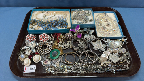 Assorted Jewellery Lot -See Notes