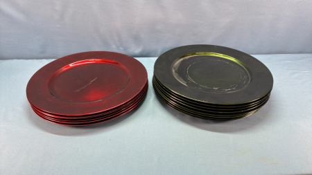 14 -13in Plastic Charger Plates