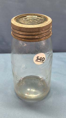 1 Qt. Clear Beaver Jar -See Notes