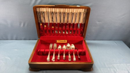 Community Plate Flatware in Chest -See Notes