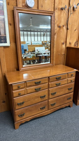 Kroehler Maple Double Dresser