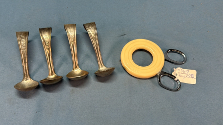 4 Cream Top Spoons & Boiled Egg Slicer