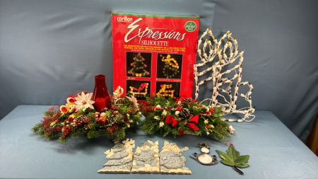 Assorted Christmas Décor Lot