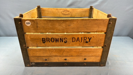 Browns Dairy 12 Quart Milk Crate