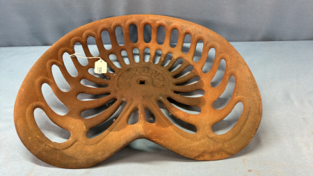 Noxon Co Cast Iron Seat - with Crack