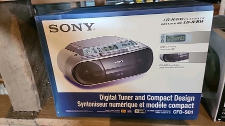 Sony CD cassette player and radio