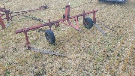 2pcs of Bean Pulling Equipment