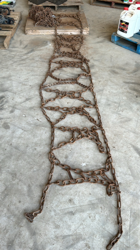 Pair of tire chains