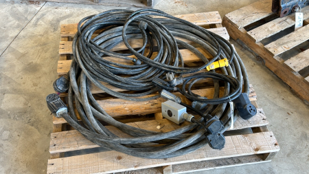 Good lot of heavy extension cords