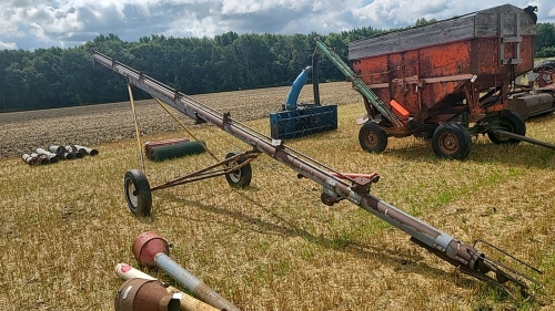 Hutchison 30ft x 6in PTO Auger