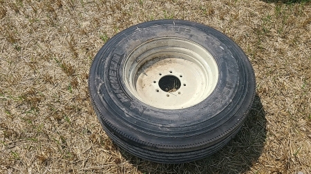 Michelin 11R225 Tire on Unused Rim