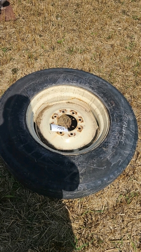 Firestone 12.5-22.5 Tire on Rim