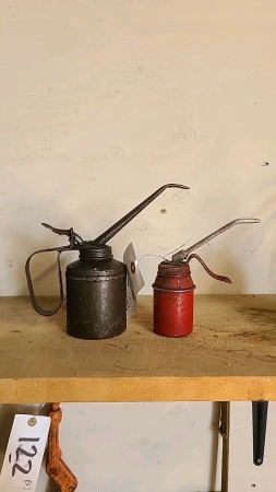 Pair of oil cans