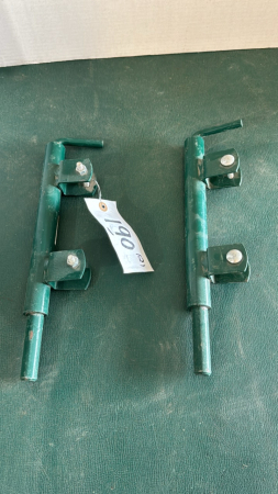 Pair of gate latches