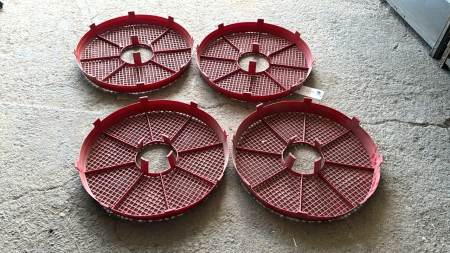 4-Poultry feeder and water platforms