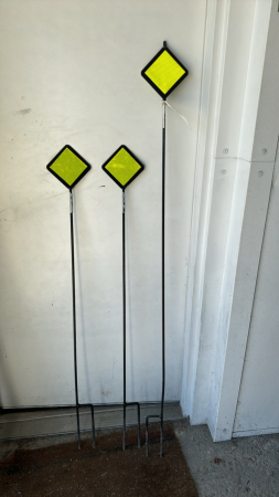 3-Laneway Markers
