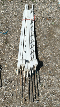 8-Step in Poly electric fence posts