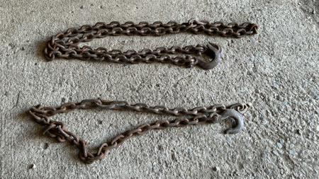 2 lots of Chain