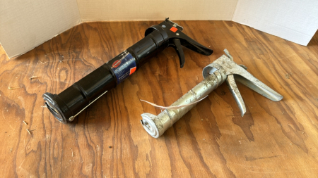 Pair of caulking guns