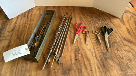 Lot of bits and scissors