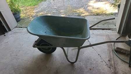 Poly wheelbarrow