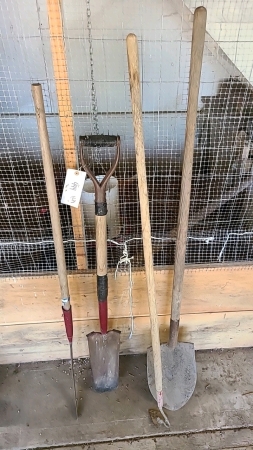 Spade, round mouth shovel, pruner, and hoe