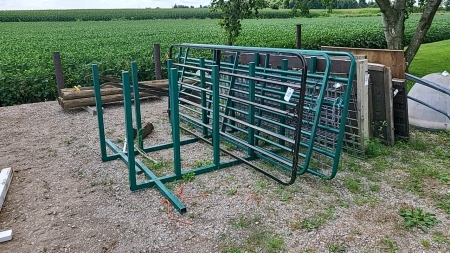 2pc Steel rack for displaying gates