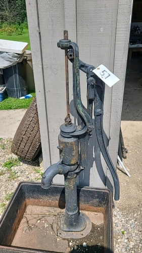 Cistern pump and cast-iron base