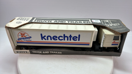 Knectel Tin Semi 19"L by Ertl